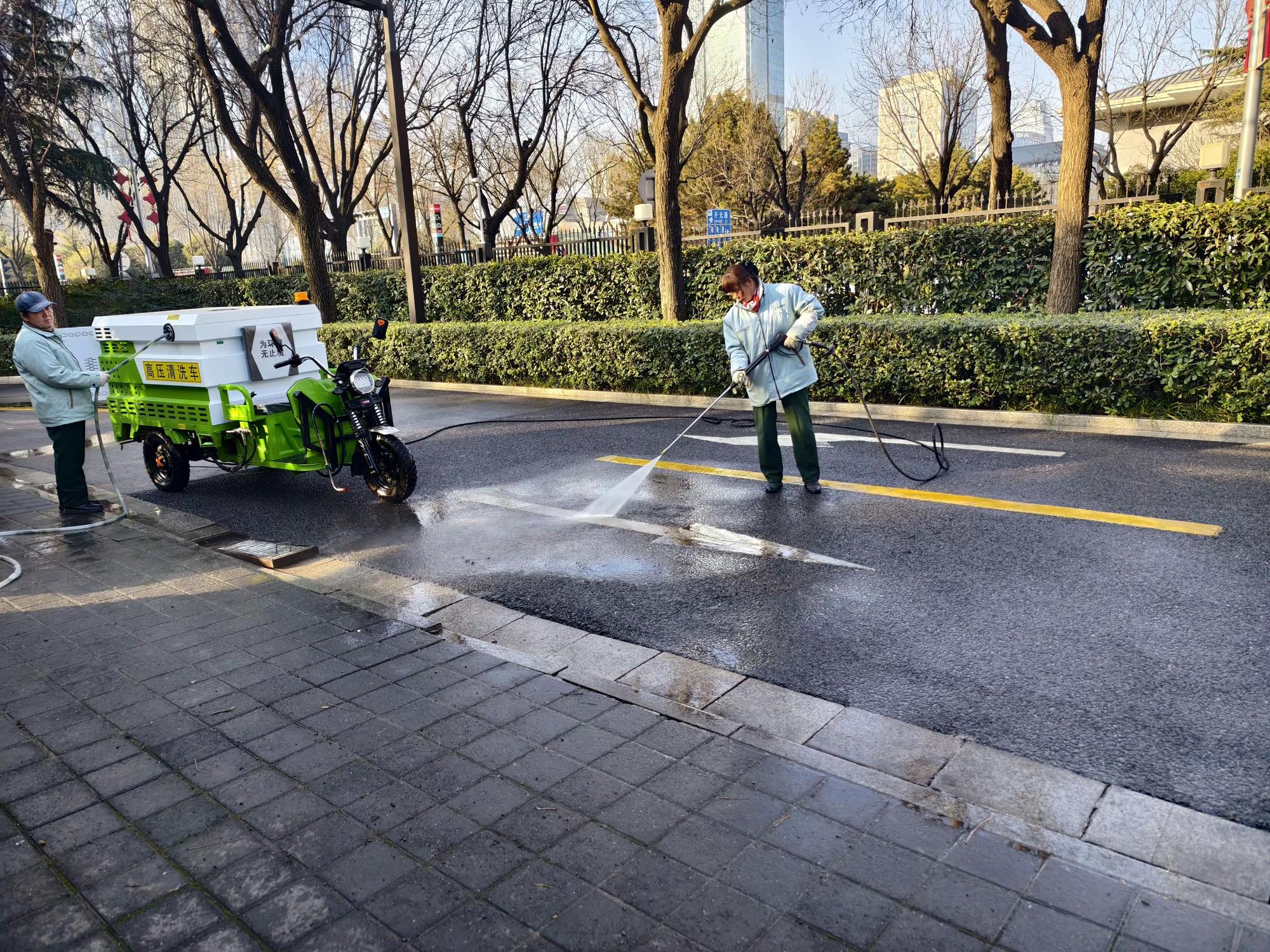 春风焕新颜 经发物业奏响春日环境提升