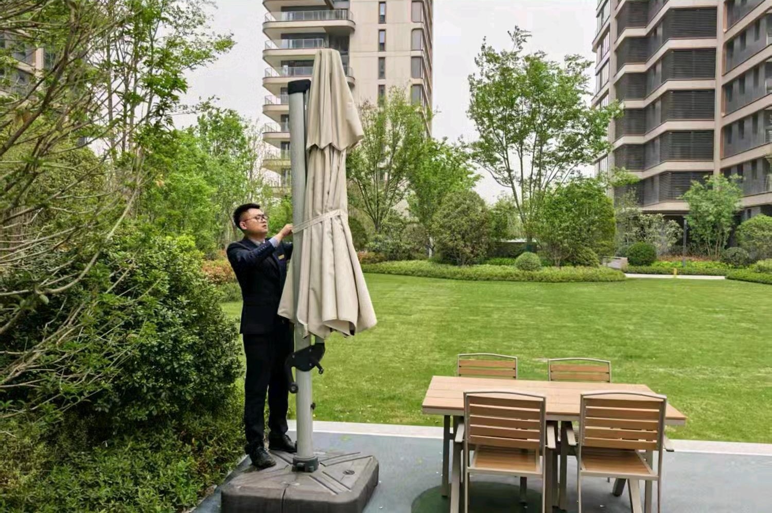 经发物业“逆风行动”：应对沙尘大风 守护正常秩序