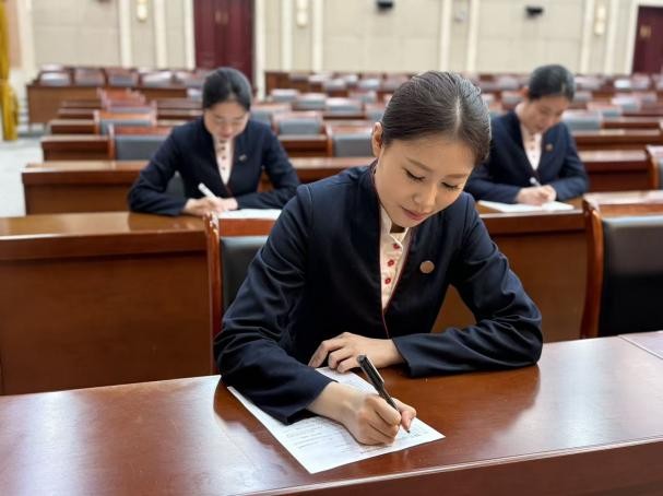 为什么经发物业服务更让人安心？答案藏在这份保密答卷里